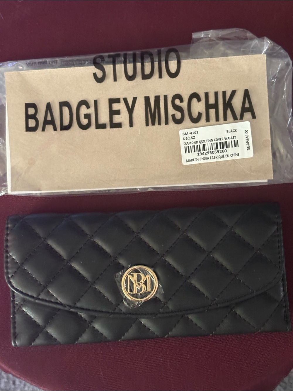NWT Studio Badgley.Mischka Diamond Quilted Cover Wallet m, Black